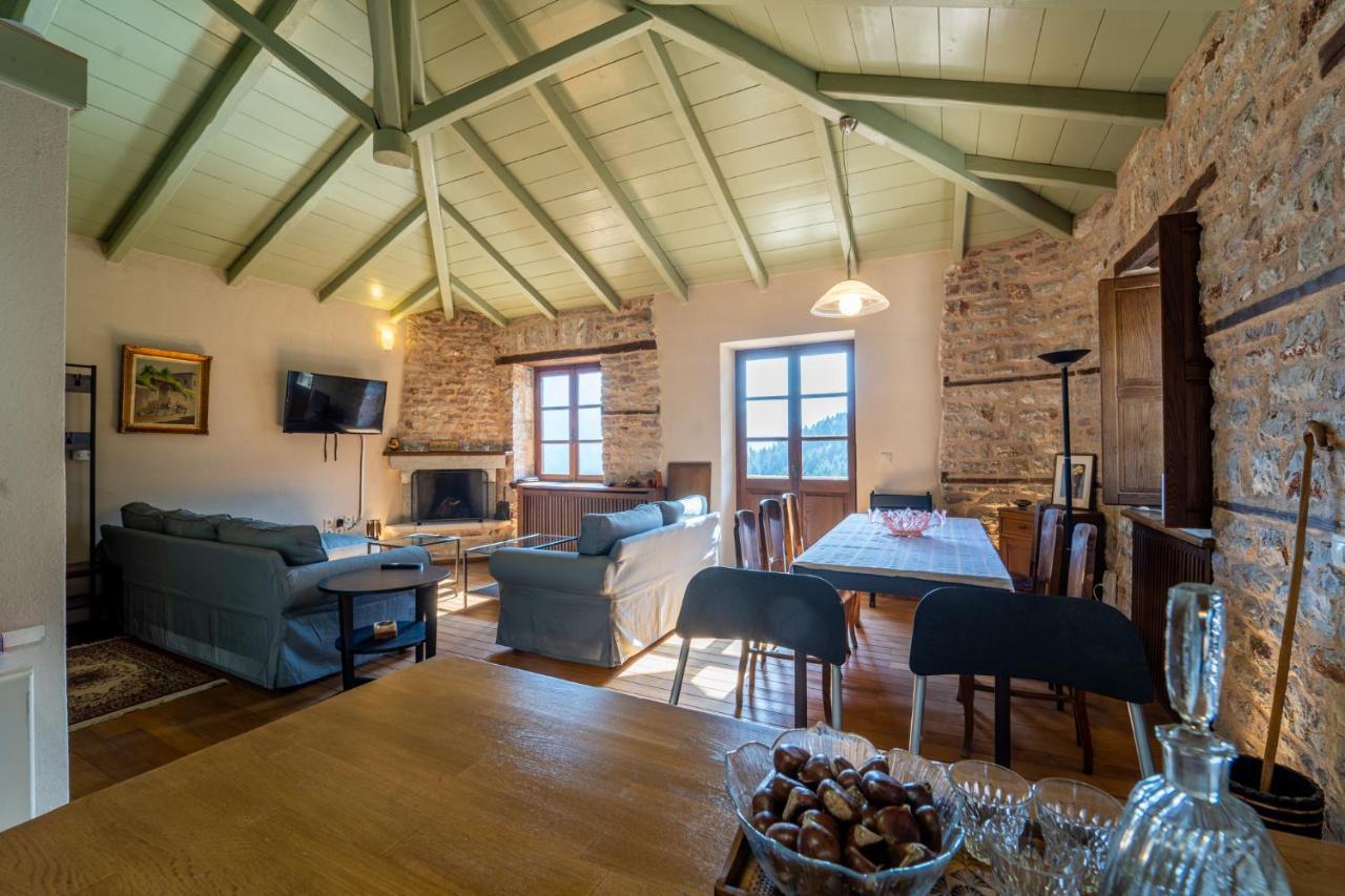 Maisonette Korfes-Κορφές-Μ Δύο Αυτόνομοι Όρoφοι Της Βίλας Κορφές Για Οικογένειες Και Μικρές Παρέες Karpenisi Exterior photo