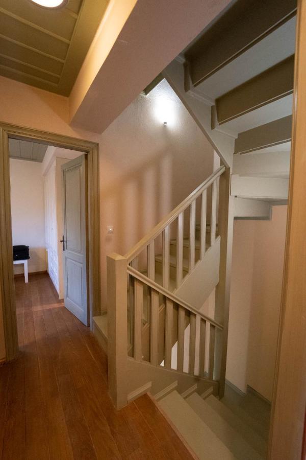 Maisonette Korfes-Κορφές-Μ Δύο Αυτόνομοι Όρoφοι Της Βίλας Κορφές Για Οικογένειες Και Μικρές Παρέες Karpenisi Exterior photo