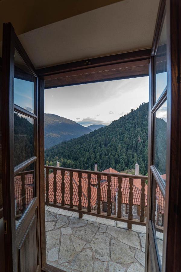 Maisonette Korfes-Κορφές-Μ Δύο Αυτόνομοι Όρoφοι Της Βίλας Κορφές Για Οικογένειες Και Μικρές Παρέες Karpenisi Exterior photo