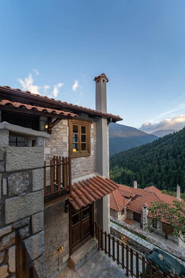 Maisonette Korfes-Κορφές-Μ Δύο Αυτόνομοι Όρoφοι Της Βίλας Κορφές Για Οικογένειες Και Μικρές Παρέες Karpenisi Exterior photo