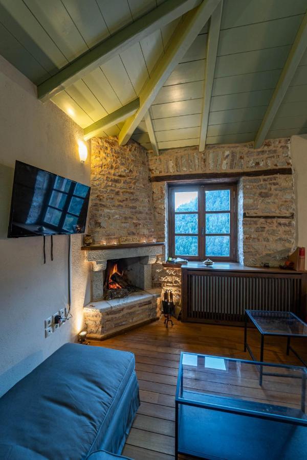 Maisonette Korfes-Κορφές-Μ Δύο Αυτόνομοι Όρoφοι Της Βίλας Κορφές Για Οικογένειες Και Μικρές Παρέες Karpenisi Exterior photo