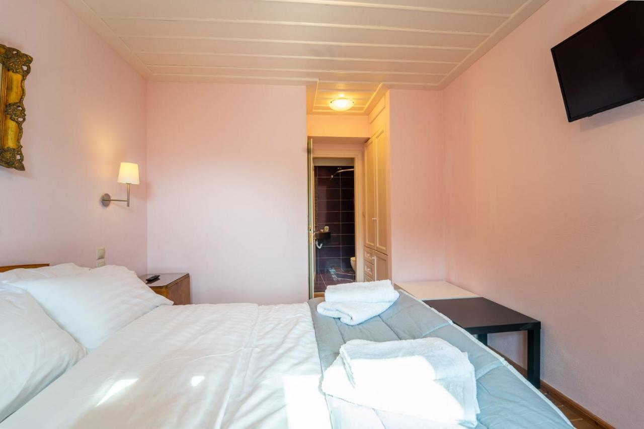 Maisonette Korfes-Κορφές-Μ Δύο Αυτόνομοι Όρoφοι Της Βίλας Κορφές Για Οικογένειες Και Μικρές Παρέες Karpenisi Exterior photo