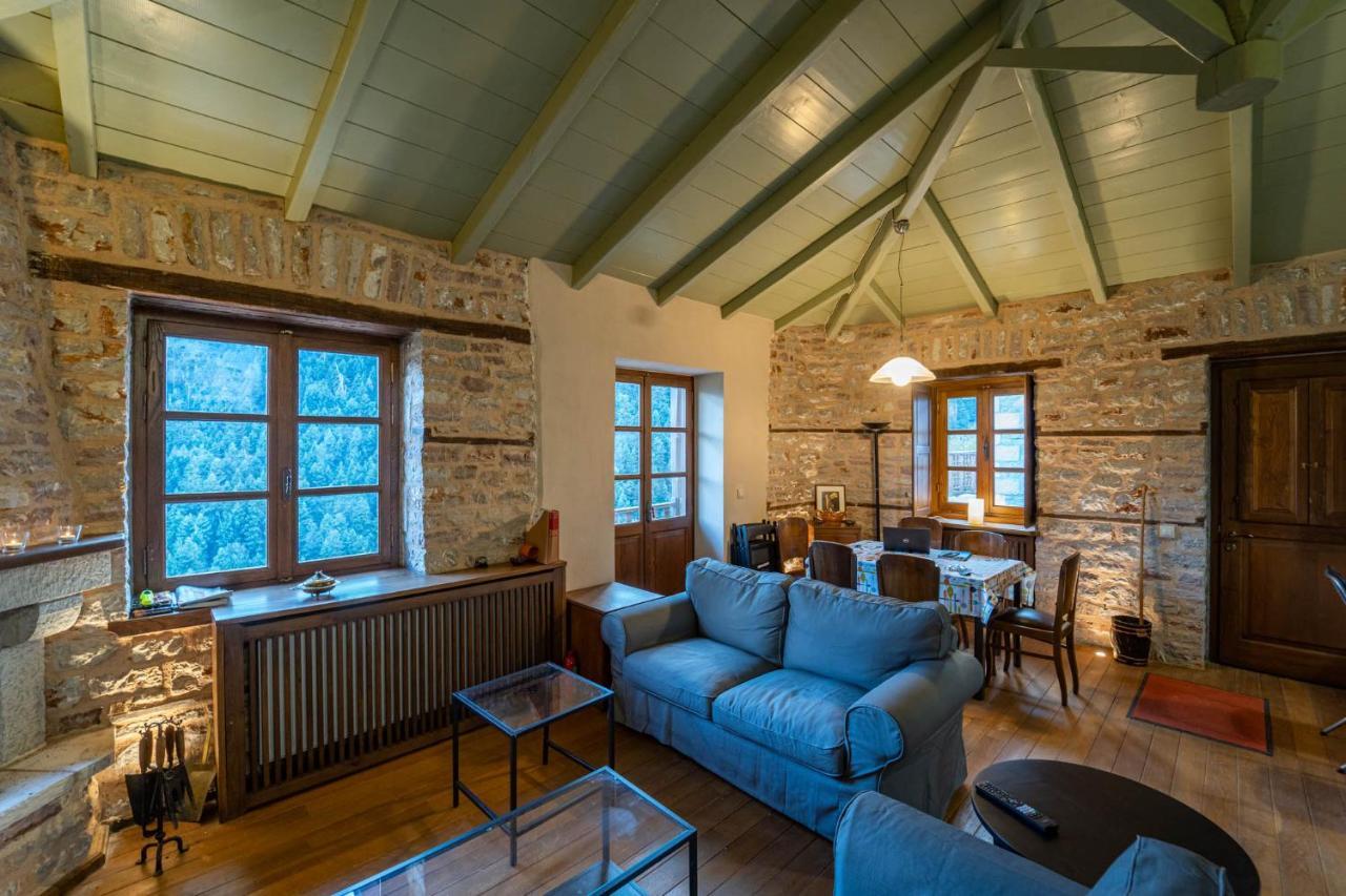 Maisonette Korfes-Κορφές-Μ Δύο Αυτόνομοι Όρoφοι Της Βίλας Κορφές Για Οικογένειες Και Μικρές Παρέες Karpenisi Exterior photo